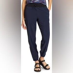 NWOT Eddie Bauer Women's ClimaTrail Joggers - 10, Dark Mulberry/Purple/Black